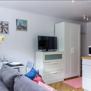 Apartament Mikroapart Batorego, Warszawa